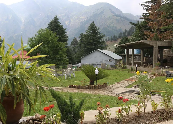 Musketeers Resort Naran